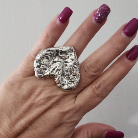 A-617-R Anillo Corazón de Cristales