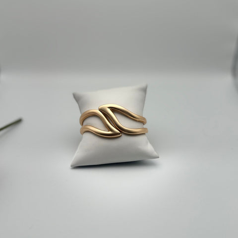 B635-Bangle abrazadera puntiaguda