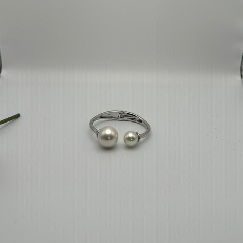 B640-Bangle perlas abierto