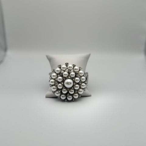 B647-Bangle flor con perlas