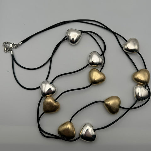 C509-Collar cuero corazones reflejantes