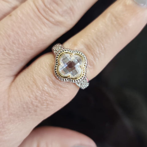 A82R-Anillo Clover- Size 8