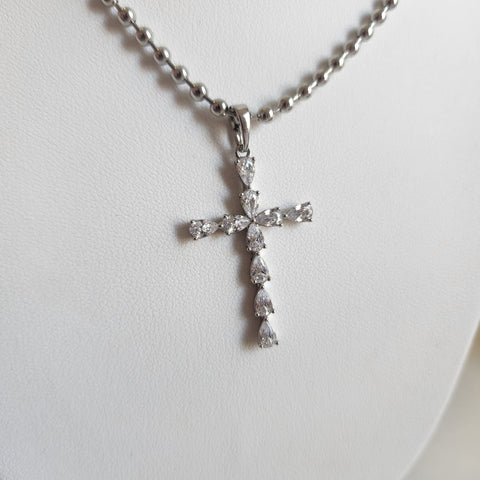 G-121-OL-Gema Cruz en Gota