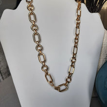 C-165GT-Cadena Iregular