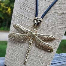 Collar 035- Libelula