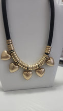 C088-ZK- Collar 5 corazones