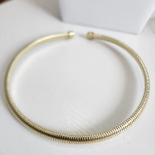 C174-OL-Choker Omega Ancha