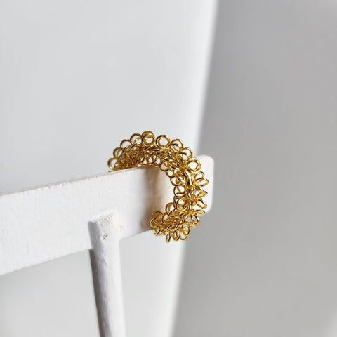 S2002-24K-Ear Cuff Esponja