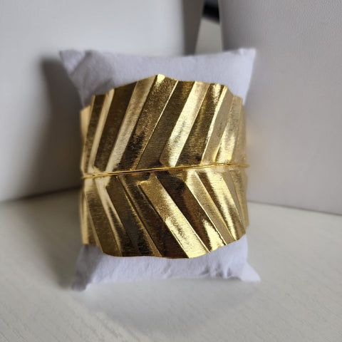 G-2011-24K-Cuff de Hoja Ancha