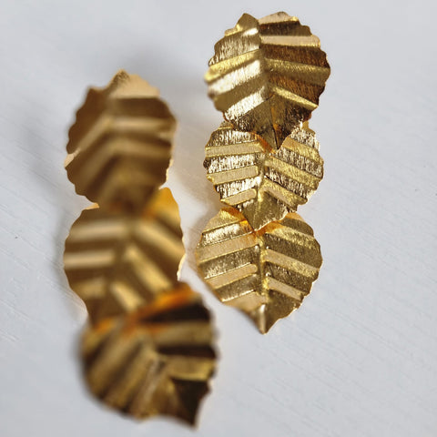 A2011-24K-Arete de Hoja Ancha