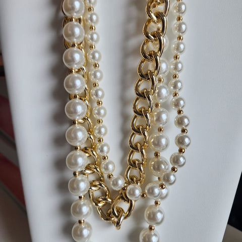 Collar en Capas con Perla