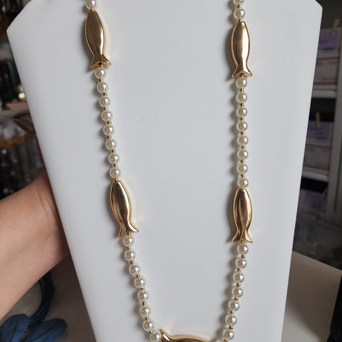 Collar de Perlas con 5 Peces