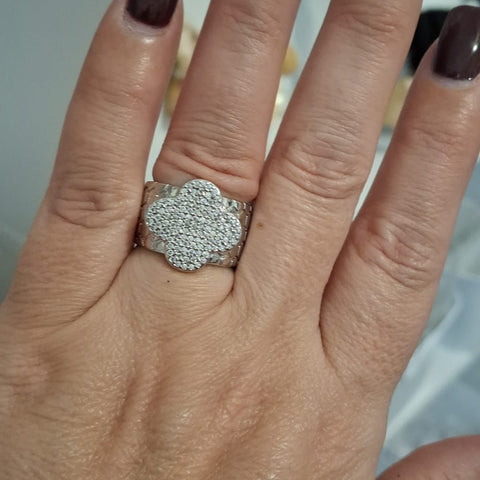 Anillo Clover Diamantado