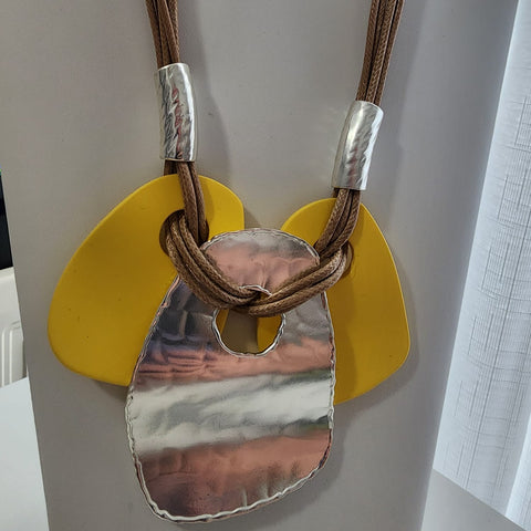 Collar set  combinado con Plata y Amarillo