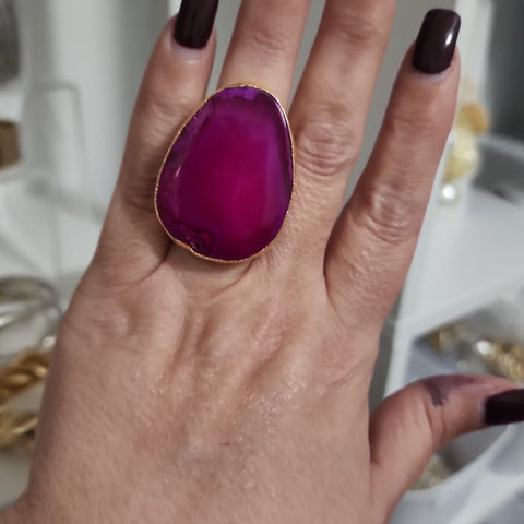 Anillo Fushia base dorada de la India