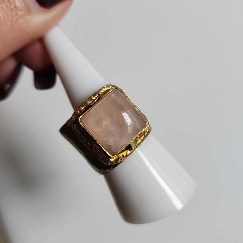 Anillo Cuadrado Cuarzo Rosado
