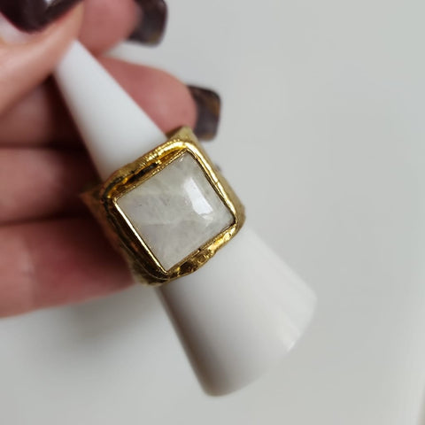 Anillo Cuadrado Cuarzo Blanco