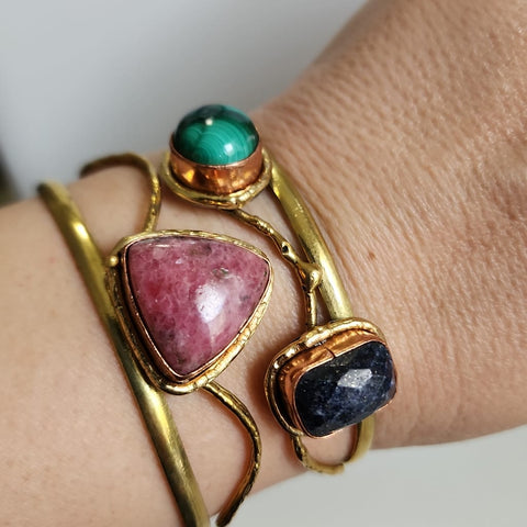 Bangel de tres Piedras  Rosado