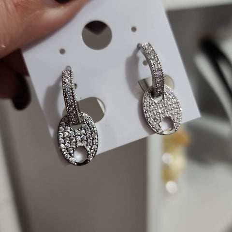 Aretes diamantados  GG en platas