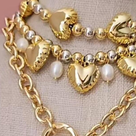 Collar con Corazones