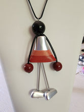 Cordón de Muñeca  Con Aretes