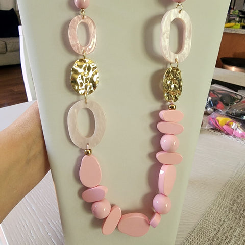 Collar en Eslabón Rosado  Con Aretes
