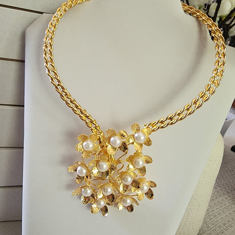 Choker de Aniversario  Margaritas con Perlas