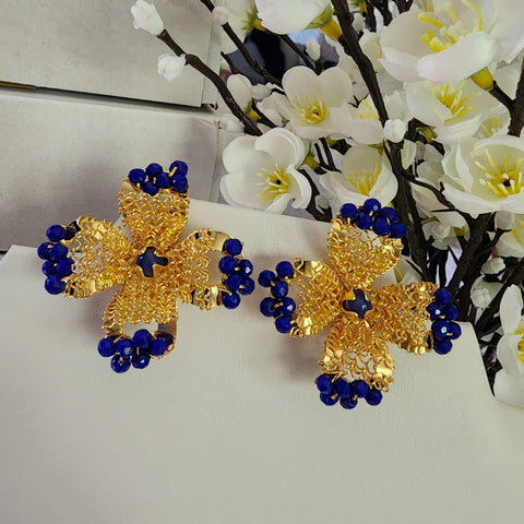 Aretes Trébol  Base dorada  Con Cuencas Azul