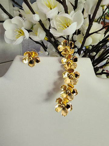 Aretes Wild Roses Base dorada