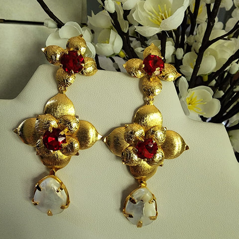 Aretes Daysi Doble Gota de Nacar  Base dorada