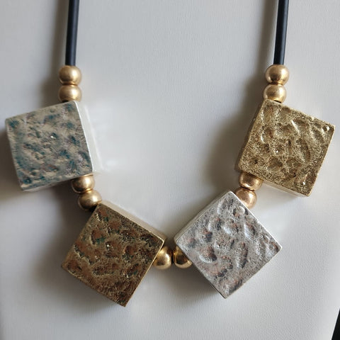 Choker cuadrado 2 tonos