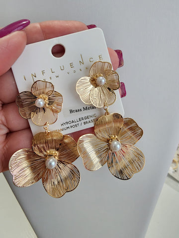 Aretes Doble Flor Dorado