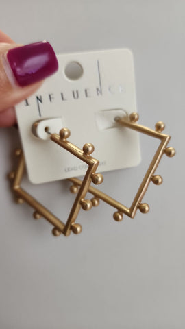 Aretes Cuadrado con Puntitos