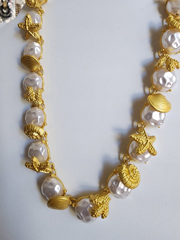 Collar Elegancia  Perlas, Estrellas, Caracol y Almejas