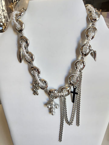 Collar de Eslabones con Perlas y Cadenas
