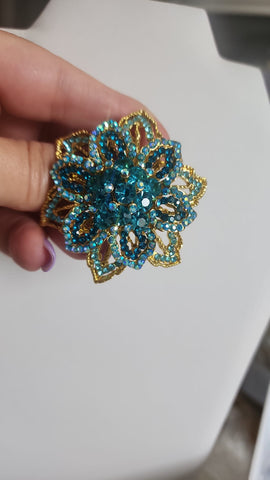 Prendedor Flor Turquesa
