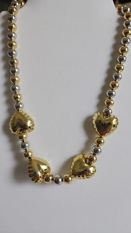 Collar de Balines con Corazon