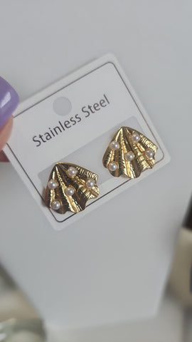 Aretes de Almejas  con Perlas en SS