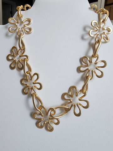 Collar Matte de Flores