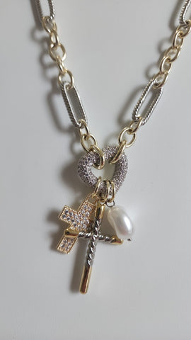 C1098-Cadena dos Tonos  Con Gemas Cruz y Perlas