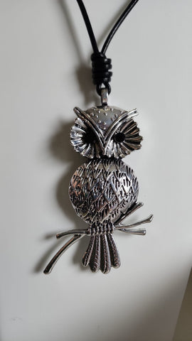 C713-Collar del Búho