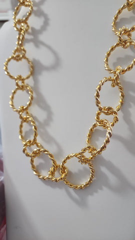 Cadena en Eslabon Torsal  Baño de 24k