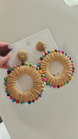 Aretes de Rattan  Puntos de  Colores