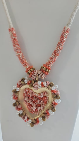 Collar Coral de Corazon  Con Aretes