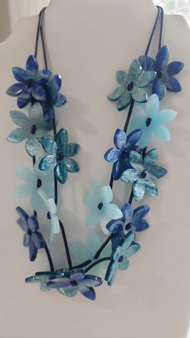 Collar de Flor Azul