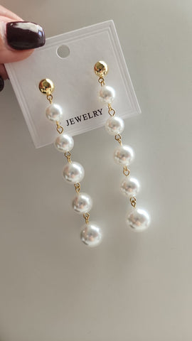 Aretes Colgantes de Perlas