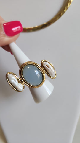 Anillo de  Cuarzo Blanco con Perlas