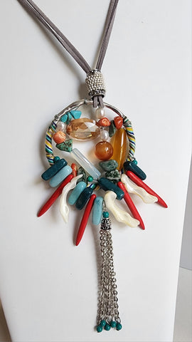 Collar en Círculos  con hilos y Coral