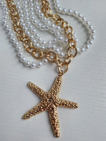 Collar en Capas  Perlas y Eslabones  Dorado