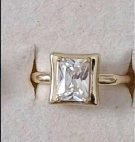 Anillo Cuadrado Circonia